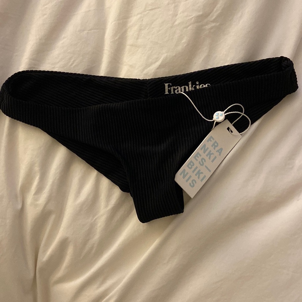 NWT Frankie’s Bikini black ribbed bottoms